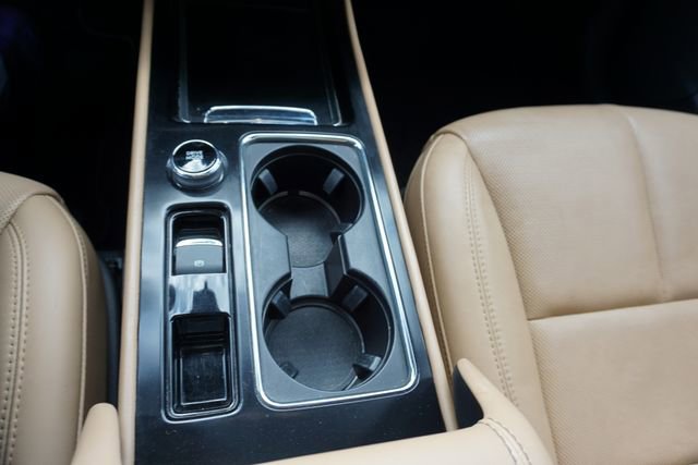 Used 2020 Lincoln Corsair Reserve w/ Equipment Group 201A image 27