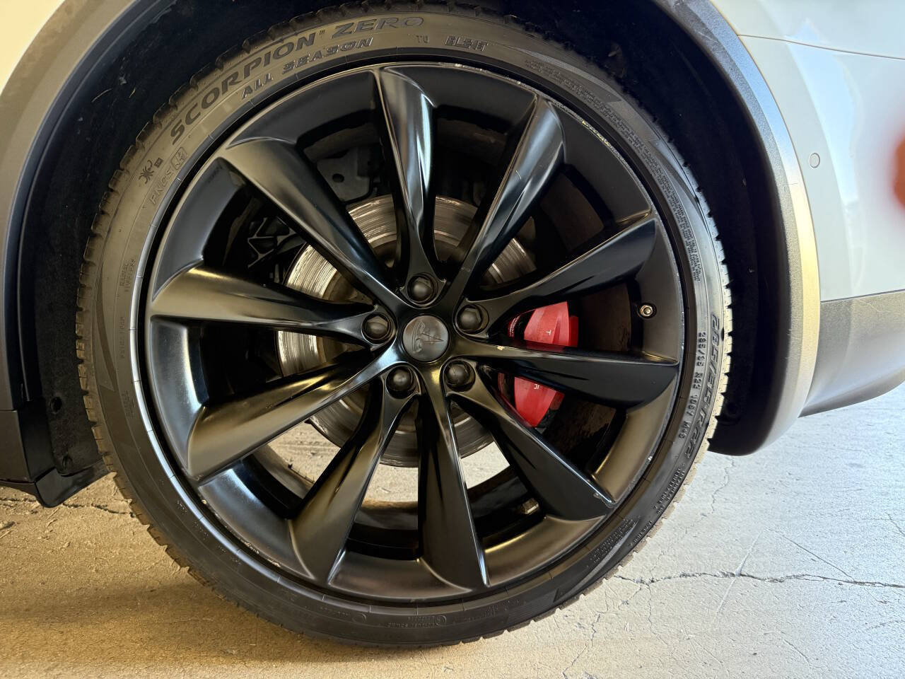 Used 2020 Tesla Model X Performance AWD/4WD image 36