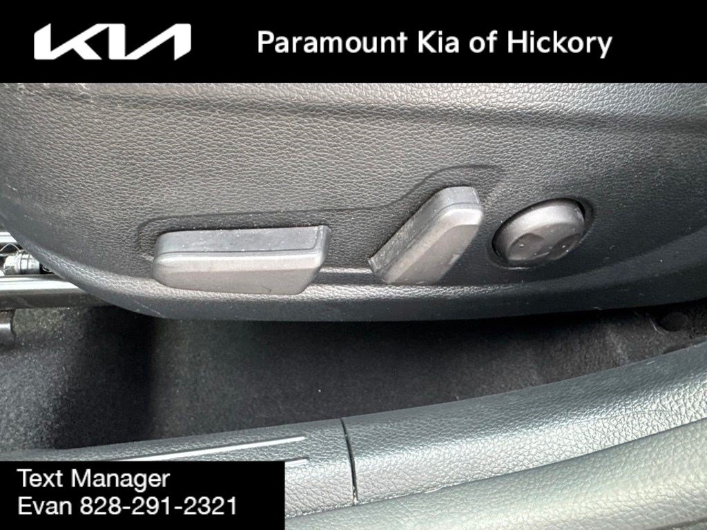 Used 2025 Kia Seltos EX FWD image 19