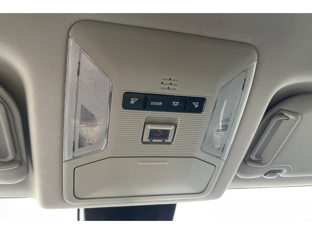 Used 2021 Toyota RAV4 XLE w/ Carpet Mat Package (TMS) image 24