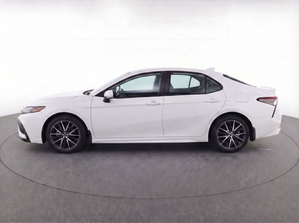Used 2023 Toyota Camry SE AWD/4WD image 37