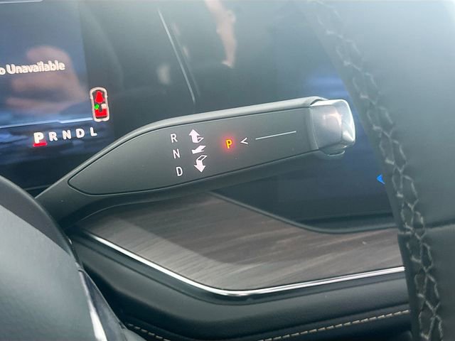 New 2026 Chevrolet Suburban Premier image 20