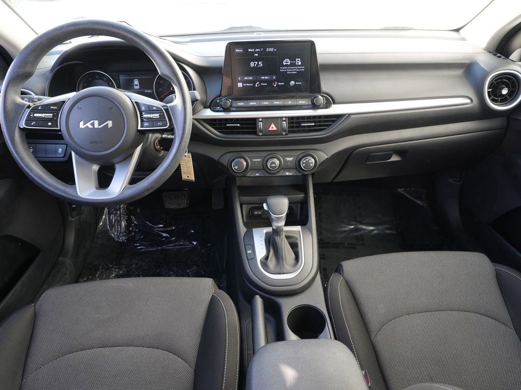 Used 2022 Kia Forte LXS image 28