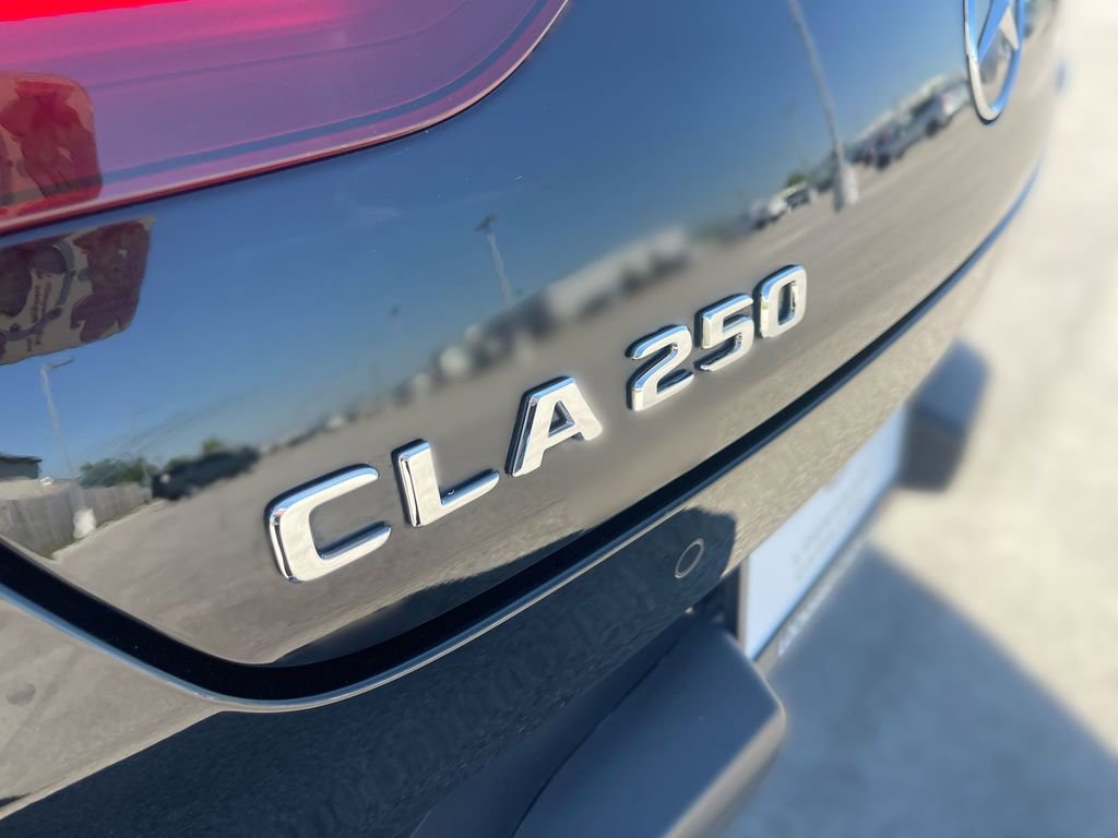 Used 2025 Mercedes-Benz CLA 250 4MATIC image 12