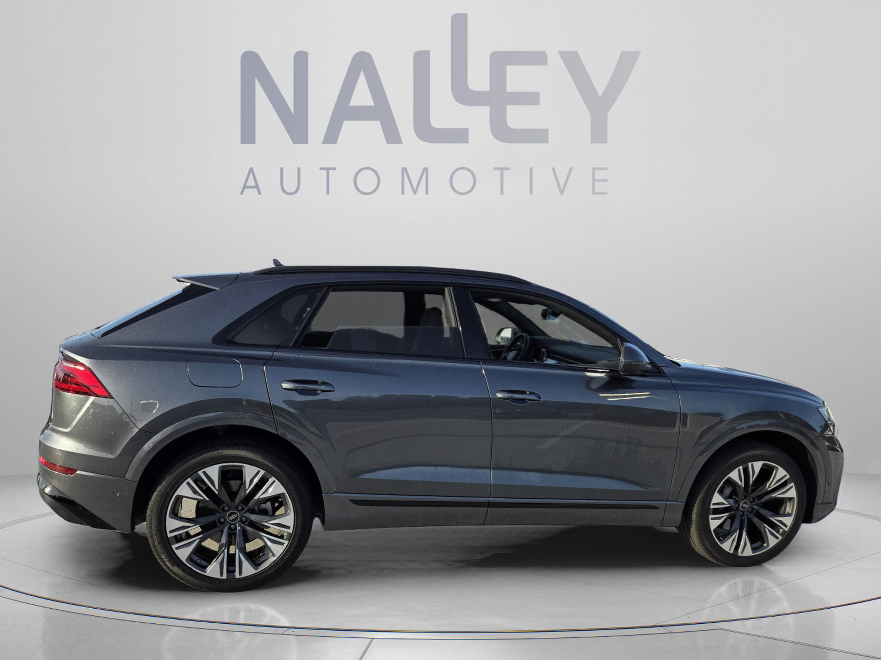 Used 2025 Audi Q8 Premium Plus AWD/4WD image 5