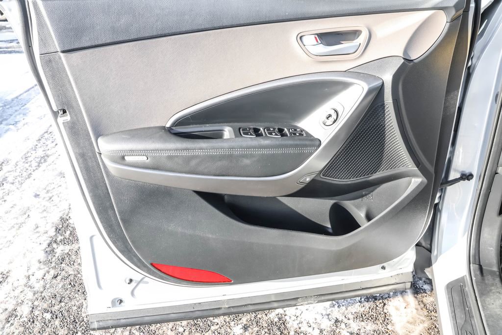 Used 2017 Hyundai Santa Fe Sport image 24