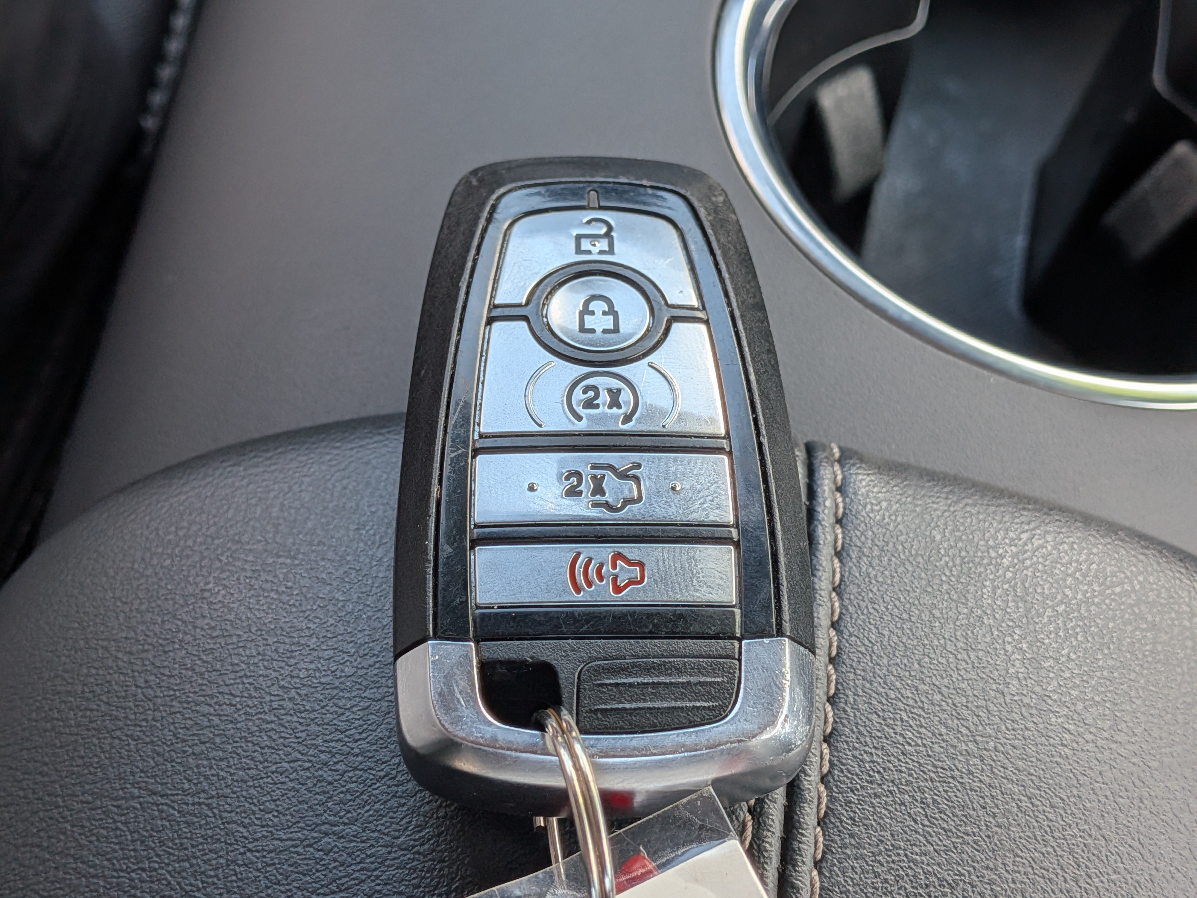 Used 2025 Ford Mustang Premium RWD image 31