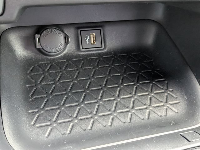 Used 2025 Toyota RAV4 XLE w/ Convenience Package AWD/4WD image 24