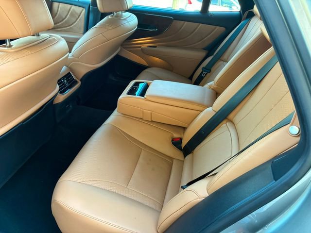 Used 2021 Lexus LS 500 w/ Accessory Package (Z2) image 21