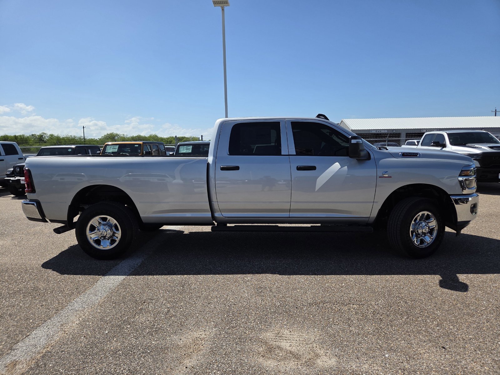 New 2026 RAM 3500 Tradesman AWD/4WD image 8