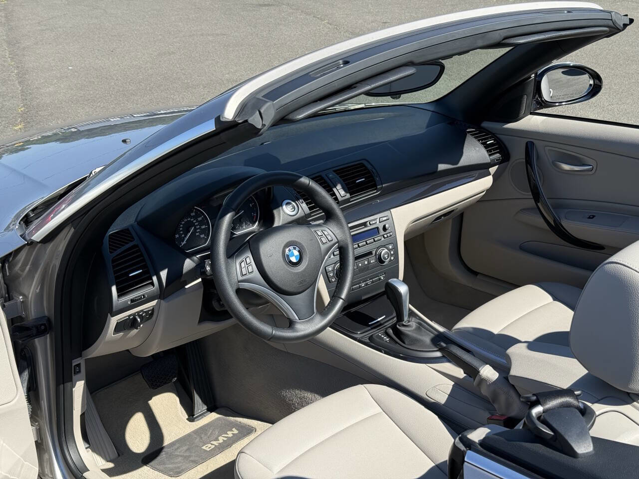 Used 2009 BMW 128i Convertible RWD image 10