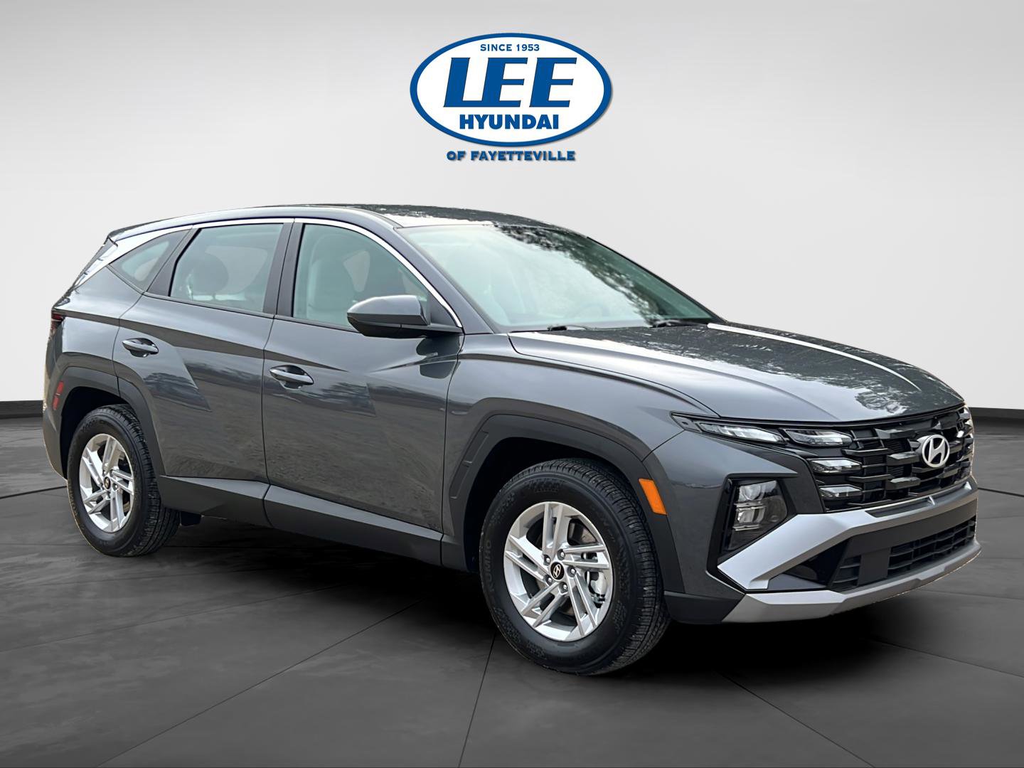 Certified 2025 Hyundai Tucson SE FWD image 1