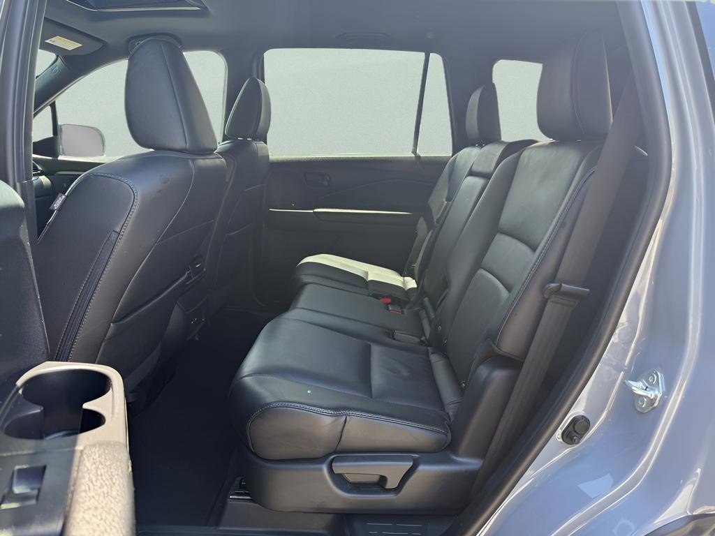 Certified 2025 Honda Passport EX-L image 10
