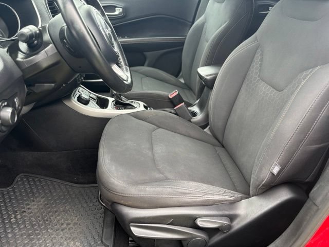 Used 2018 Jeep Compass Sport w/ Tech Group AWD/4WD image 10