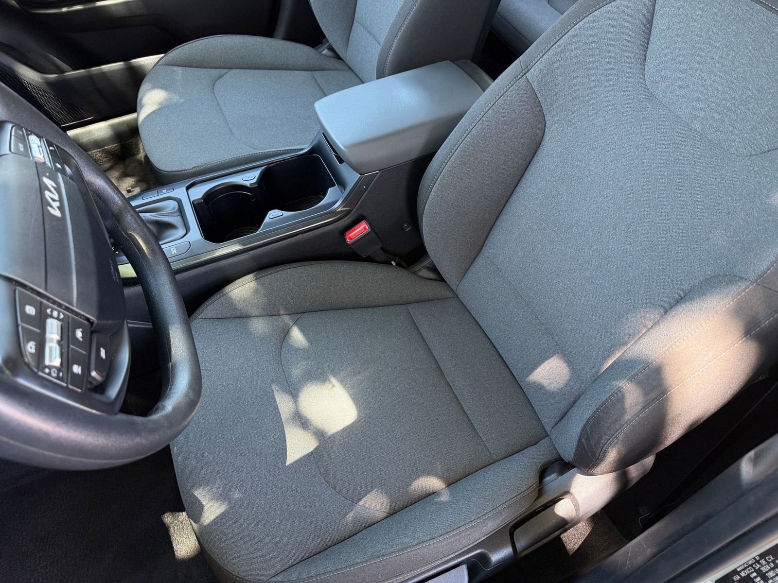 Used 2025 Kia K4 FWD image 38