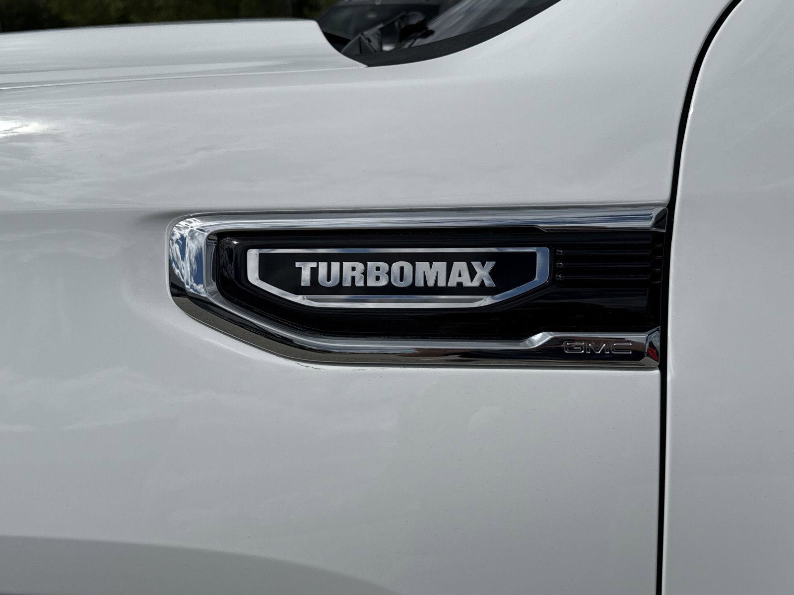 New 2025 GMC Sierra 1500 SLE image 7