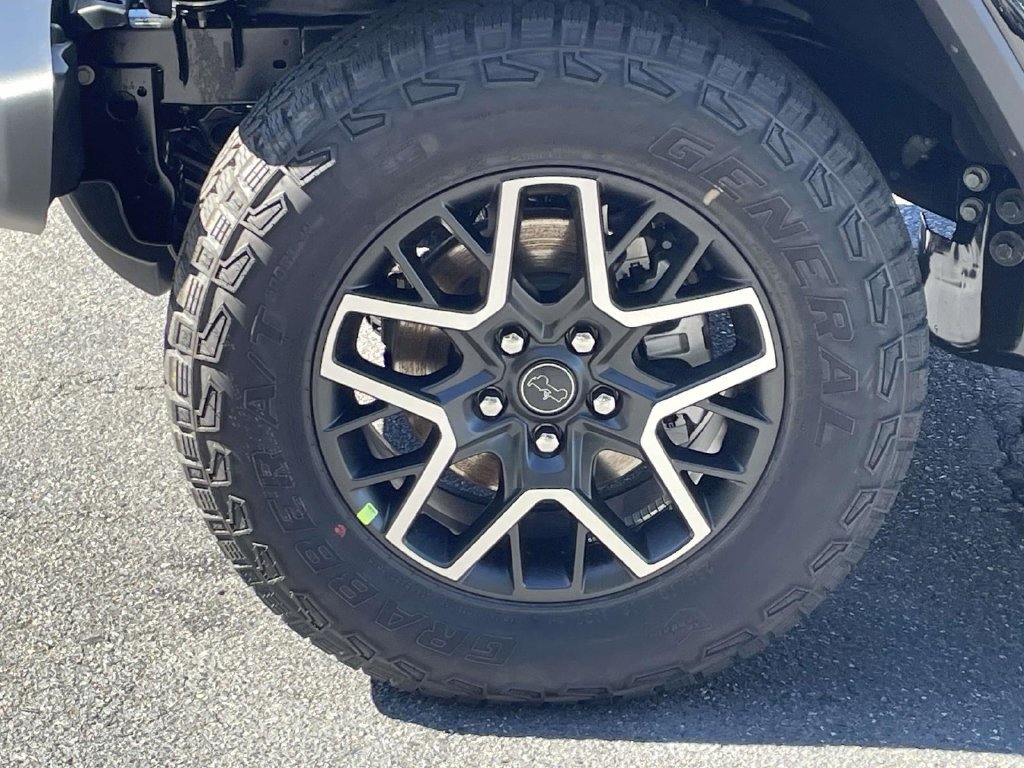 New 2027 Jeep Wrangler Unlimited Sahara AWD/4WD image 11