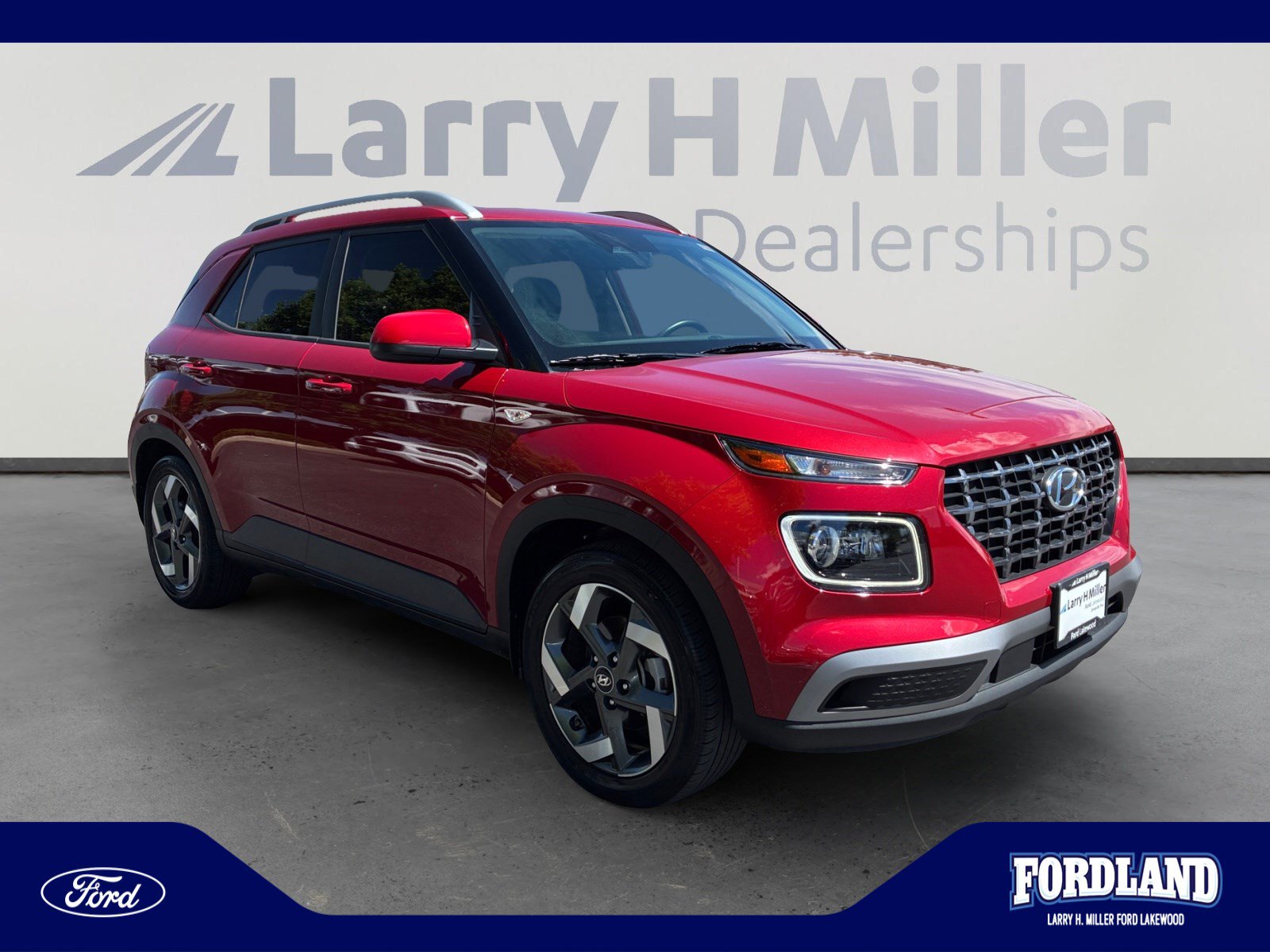 Used 2023 Hyundai Venue Limited FWD image 7