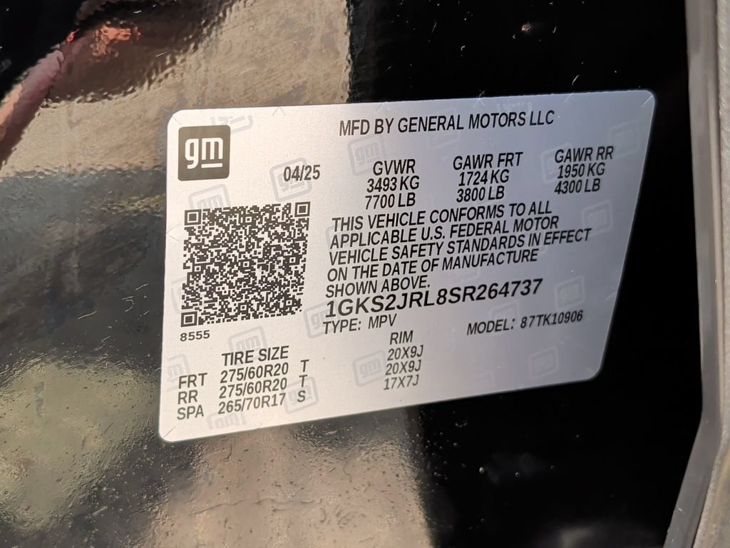 Used 2025 GMC Yukon XL Denali AWD/4WD image 40