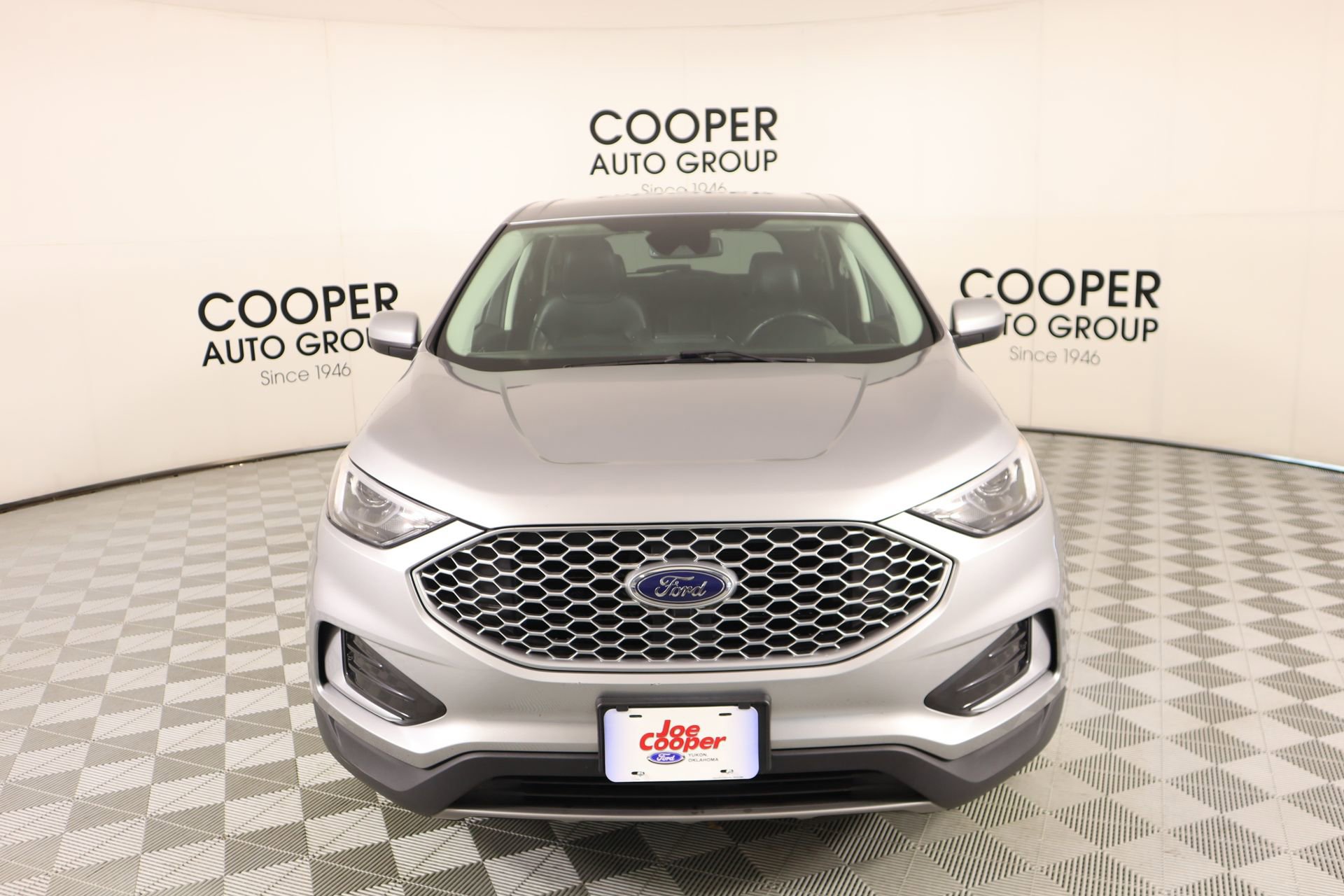 Used 2023 Ford Edge SEL image 9