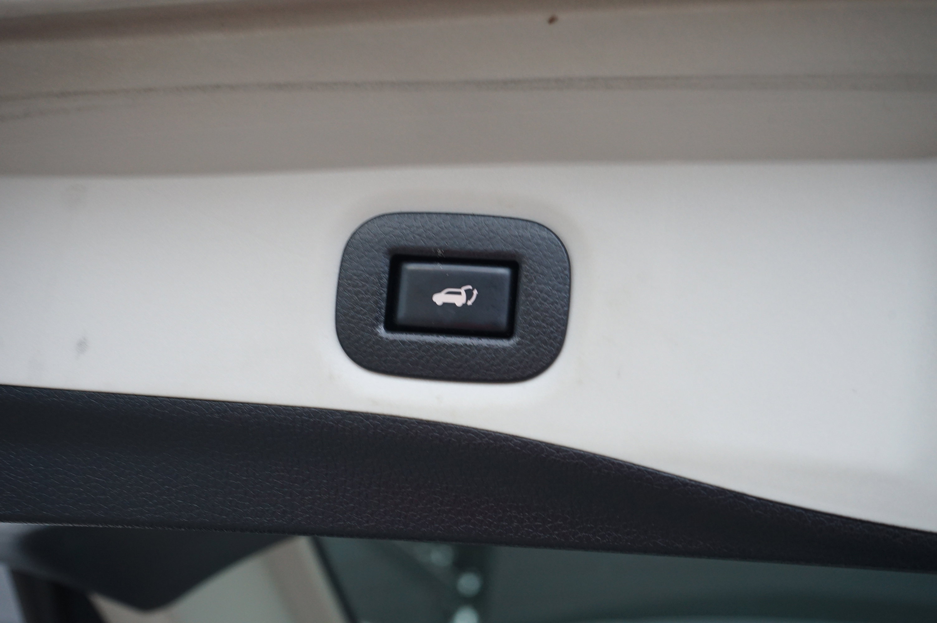 Used 2016 Nissan Rogue SL w/ SL Premium Package image 30