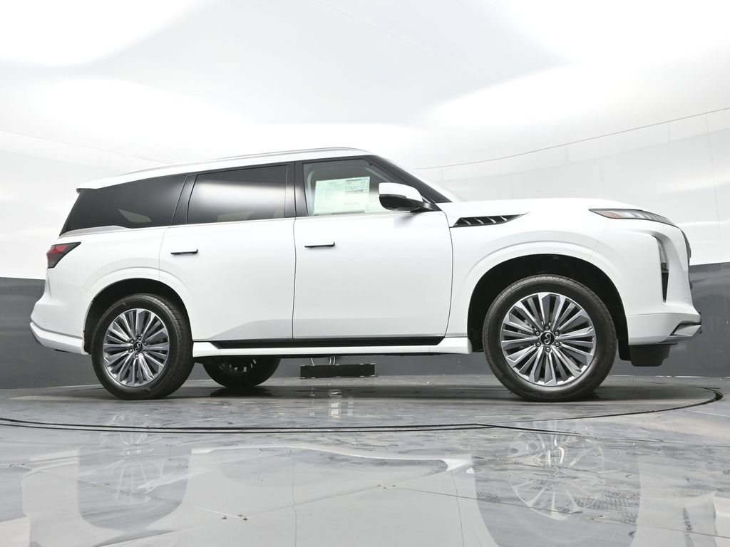 Used 2025 INFINITI QX80 Sensory image 15