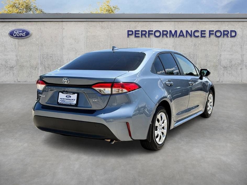 Used 2026 Toyota Corolla LE FWD image 8