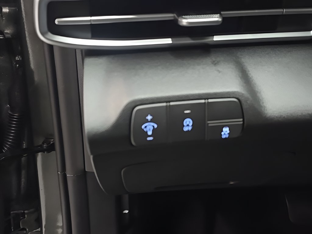 New 2026 Hyundai Elantra SE FWD image 12