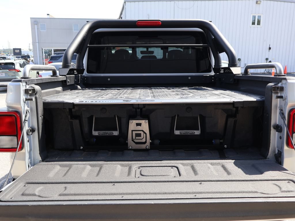 Used 2022 Jeep Gladiator Overland w/ Popular Equipment Package AWD/4WD image 13