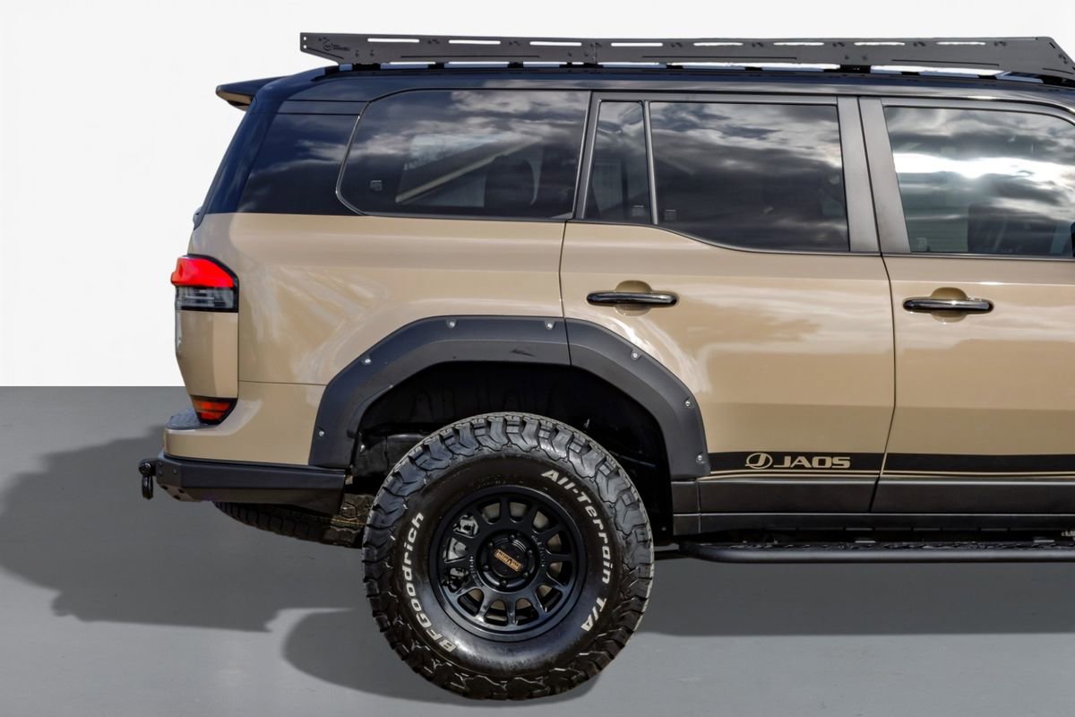 Used 2025 Lexus GX 550 image 6