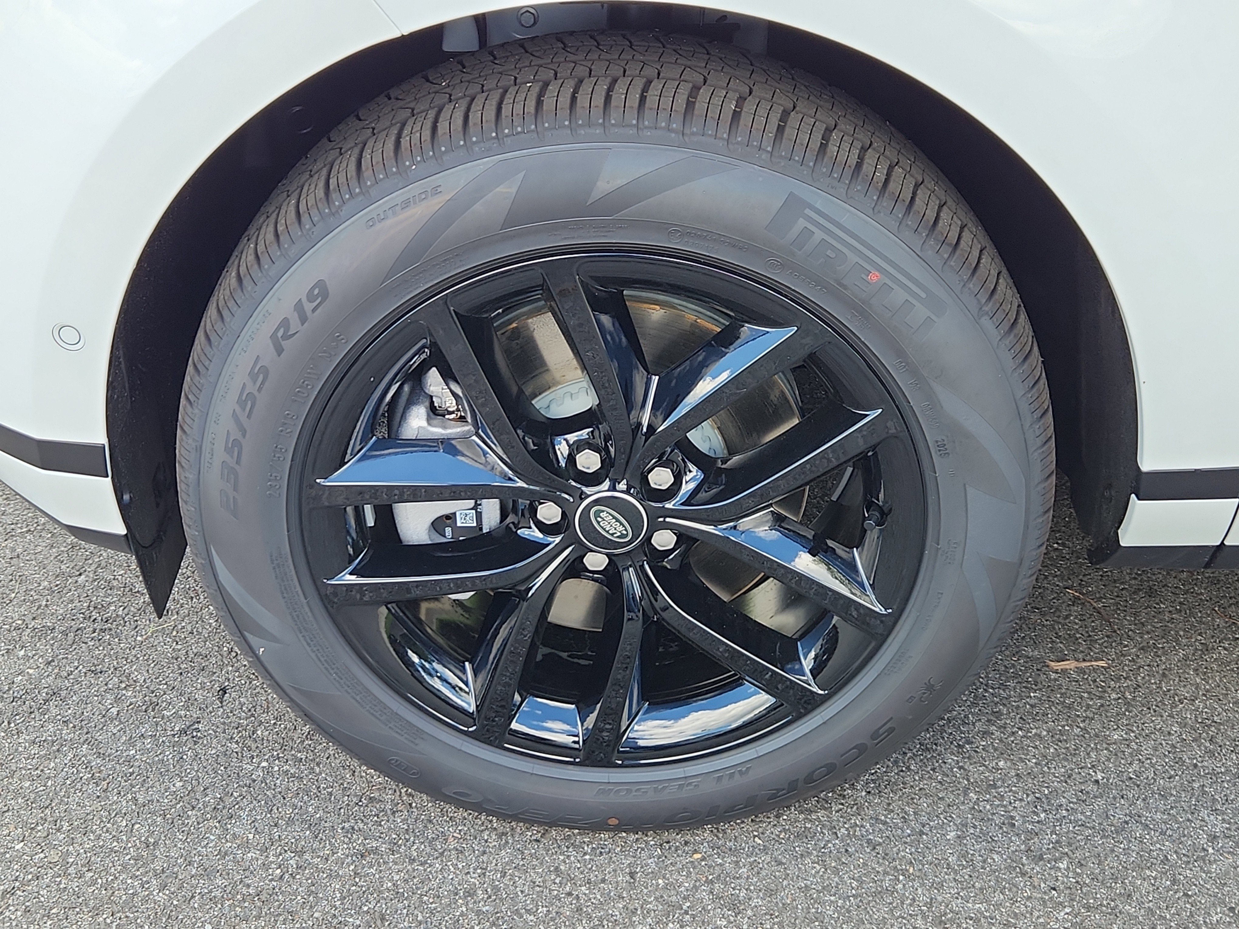 Used 2026 Land Rover Range Rover Evoque S image 9