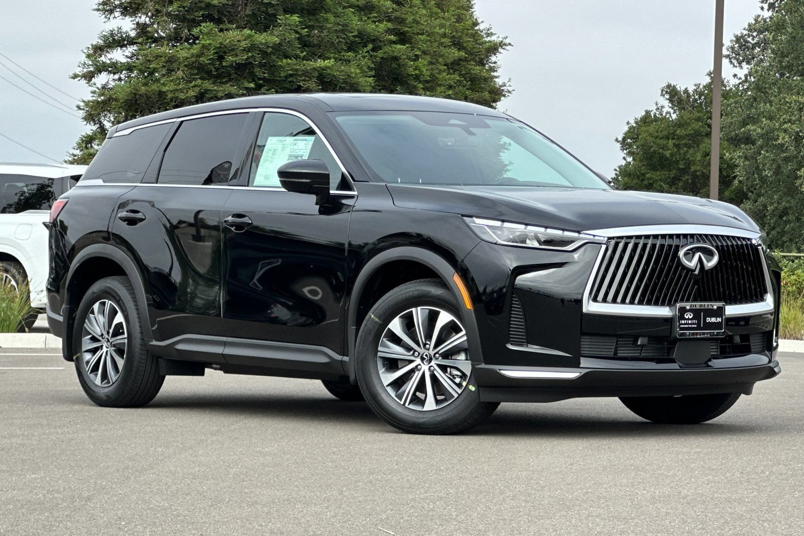 New 2027 INFINITI QX60 Pure w/ Cargo Package AWD/4WD image 7