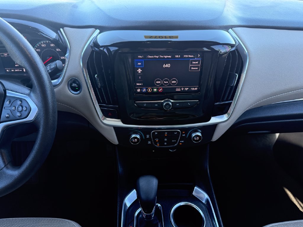 Used 2023 Chevrolet Traverse LS FWD image 16