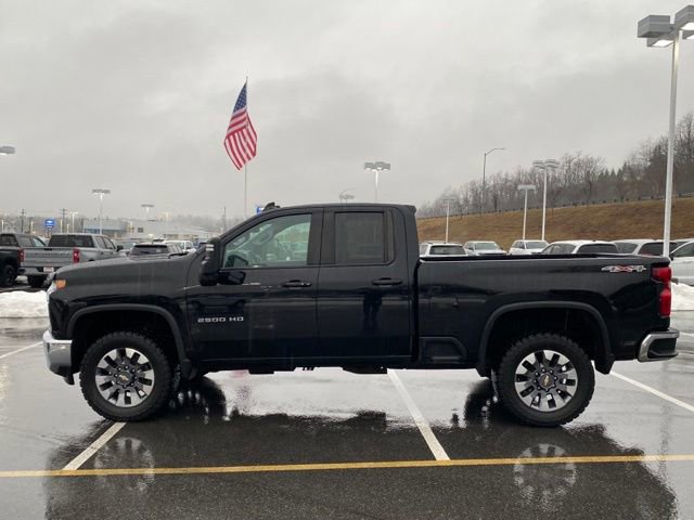 Used 2021 Chevrolet Silverado 2500 LT w/ Convenience Package image 2