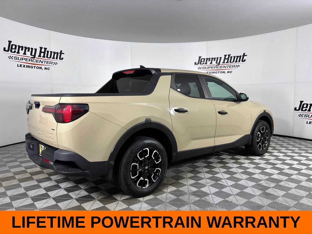 Used 2023 Hyundai Santa Cruz SEL AWD/4WD image 6