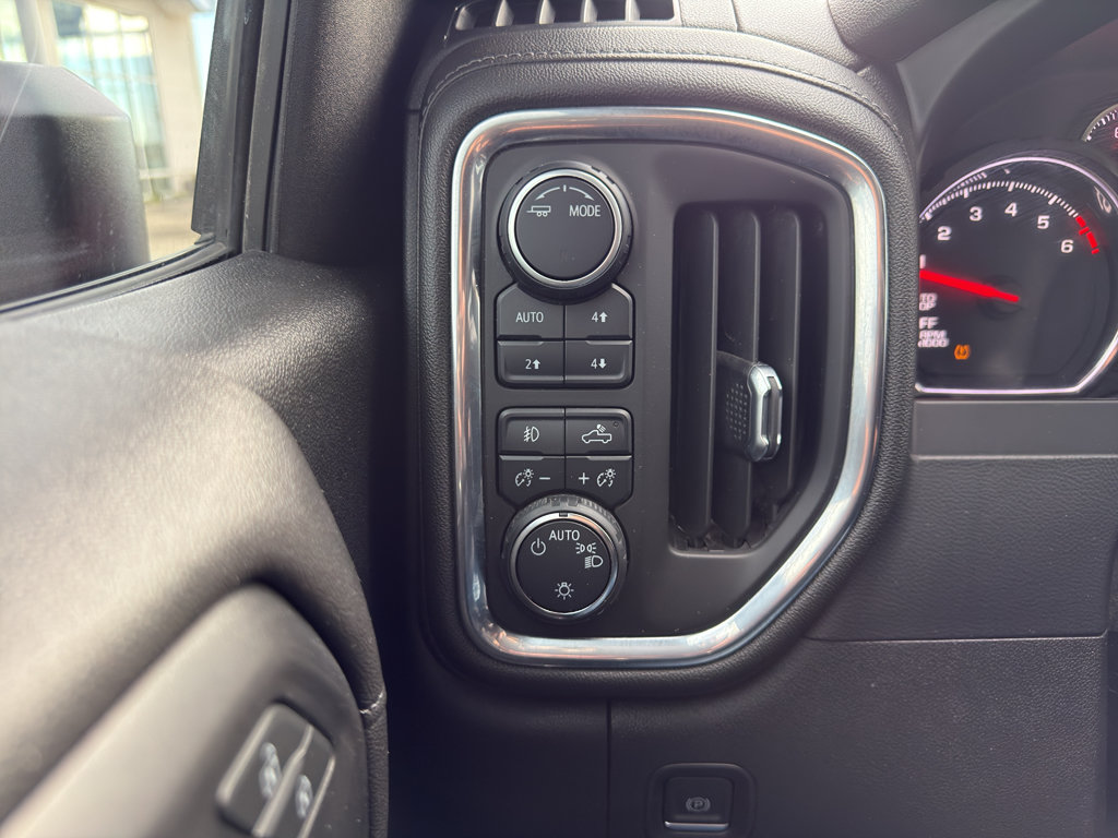 Used 2021 Chevrolet Silverado 1500 RST w/ LPO, Blackout Package AWD/4WD image 20