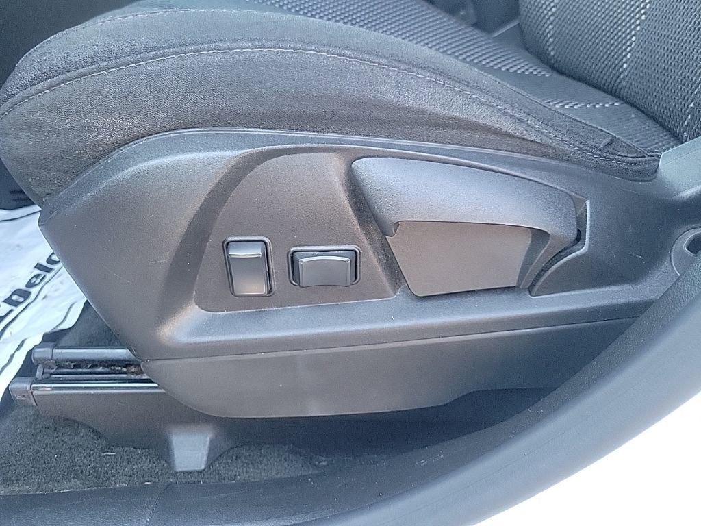 Used 2017 GMC Terrain SLE image 17