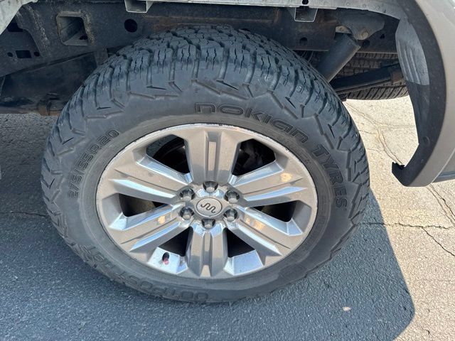 Used 2018 Ford F150 King Ranch w/ Equipment Group 601A Luxury AWD/4WD image 8