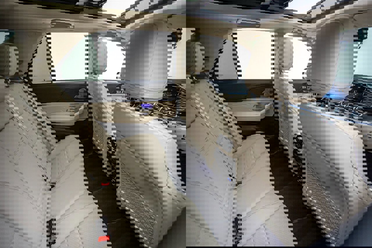 Used 2024 Mercedes-Benz GLE 350 4MATIC image 36