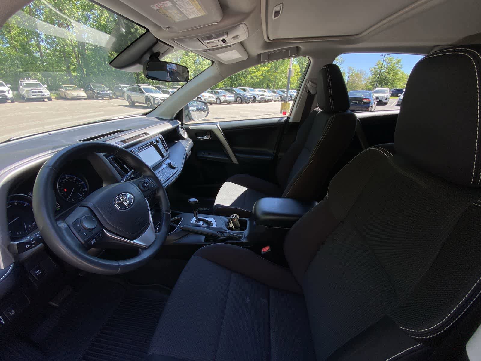 Used 2018 Toyota RAV4 XLE w/ Plus Extra Value Package AWD/4WD image 20