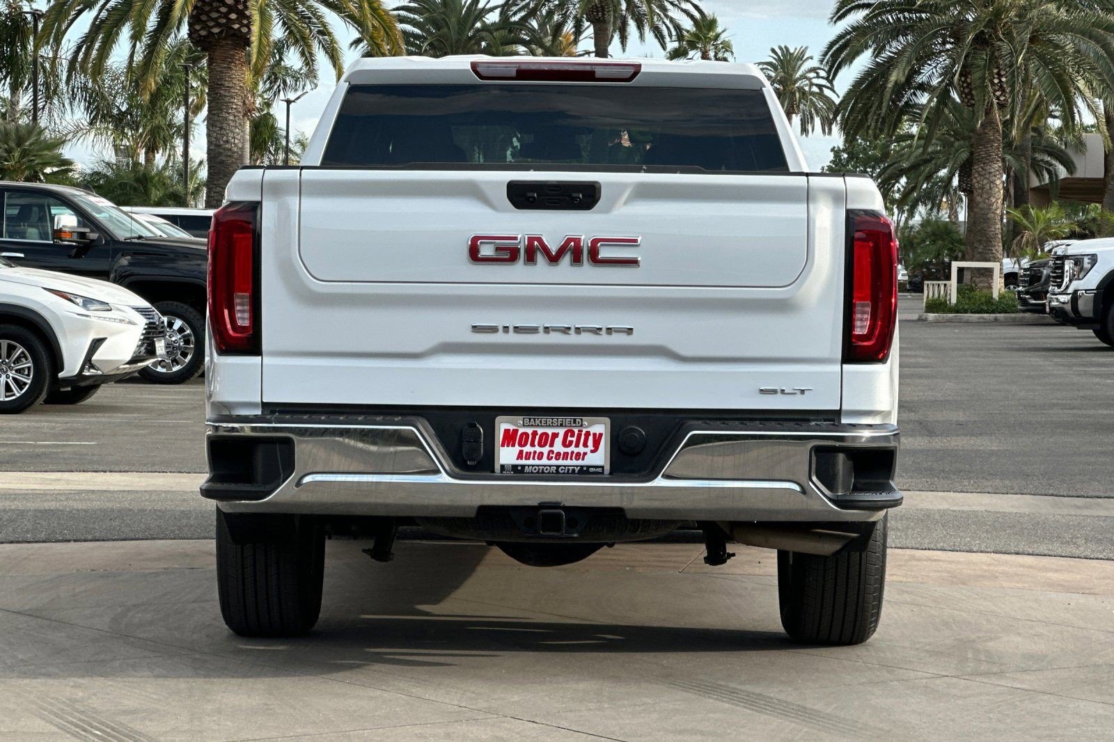 Used 2025 GMC Sierra 1500 SLT RWD image 12