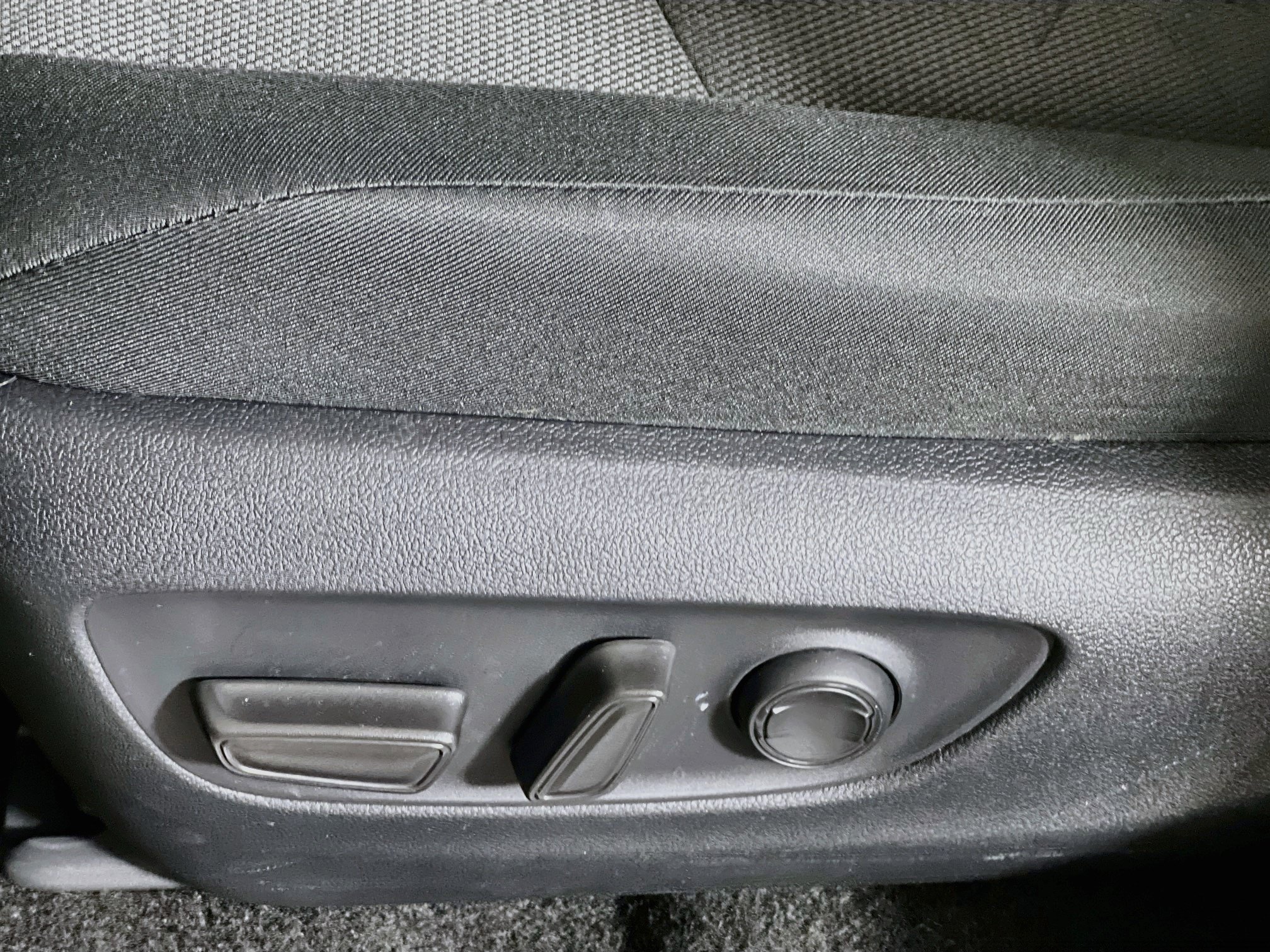 Used 2024 Toyota RAV4 XLE FWD image 15