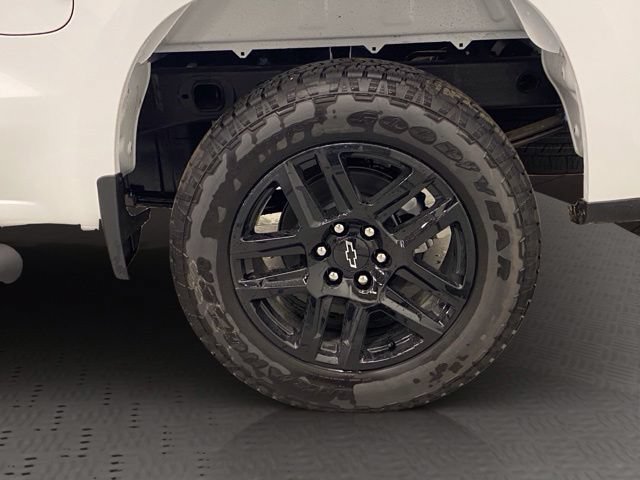 New 2026 Chevrolet Silverado 1500 Custom w/ Turbomax Blackout Package AWD/4WD image 16