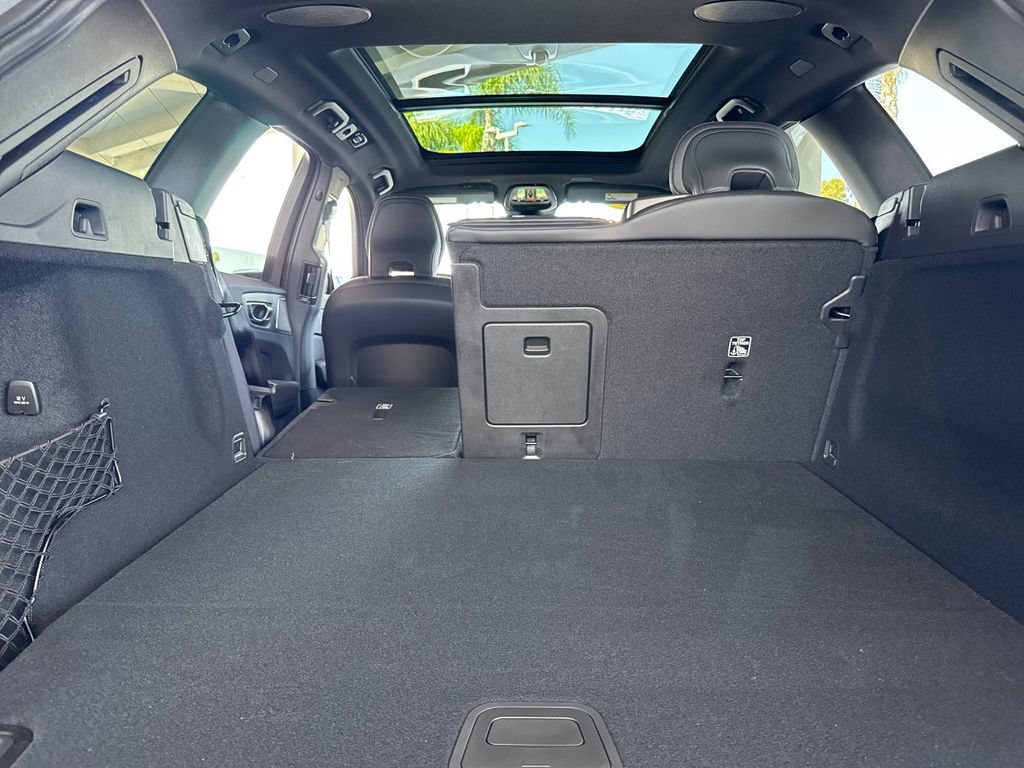 New 2026 Volvo XC60 T8 Ultra w/ Climate Package AWD/4WD image 14