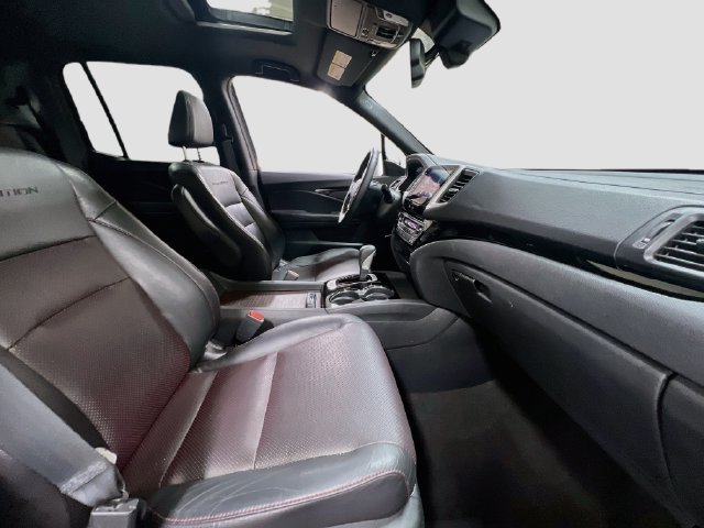 Used 2017 Honda Ridgeline Black Edition image 30
