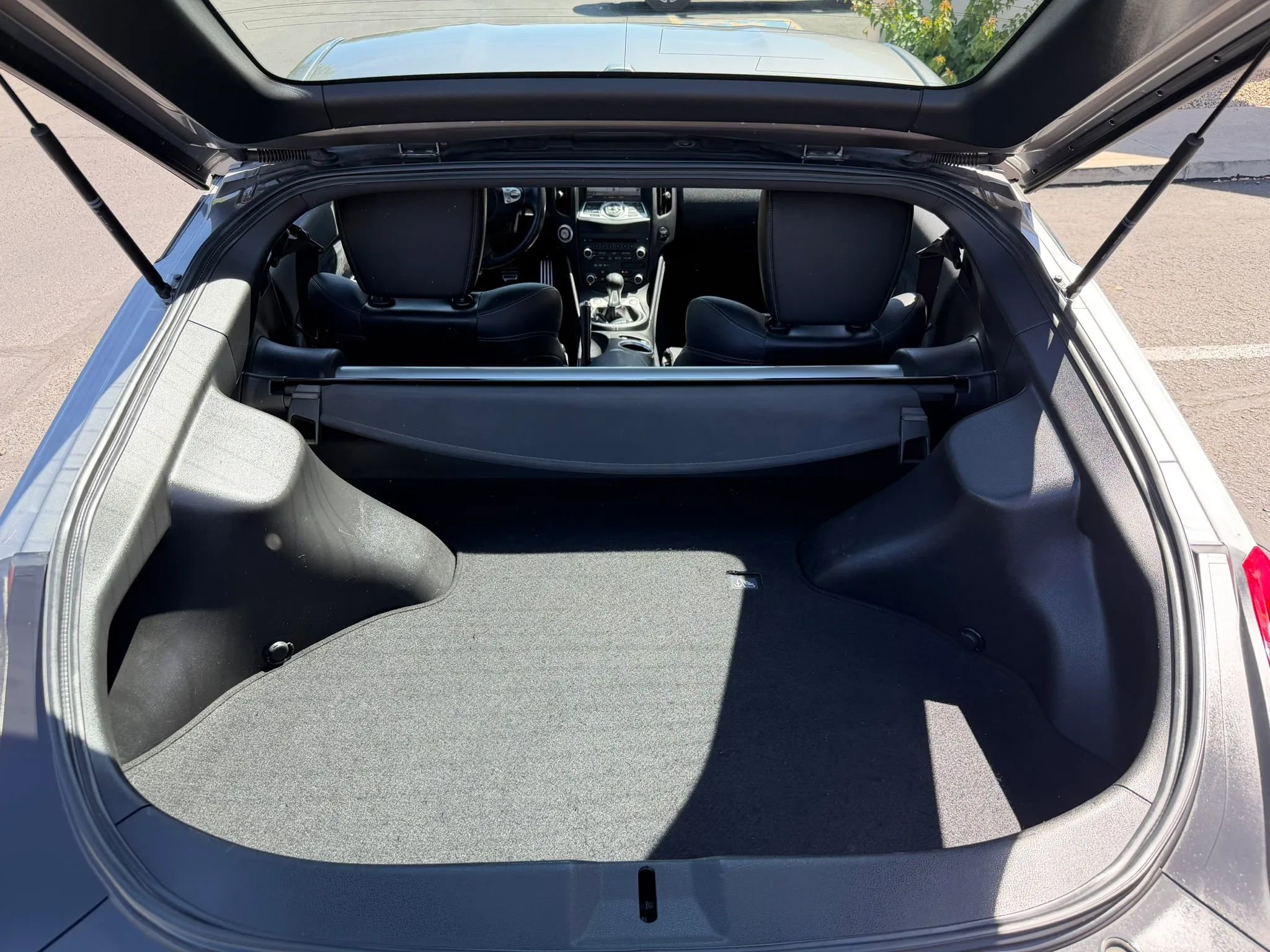 Used 2009 Nissan 370Z Touring w/ Sport Pkg RWD image 21