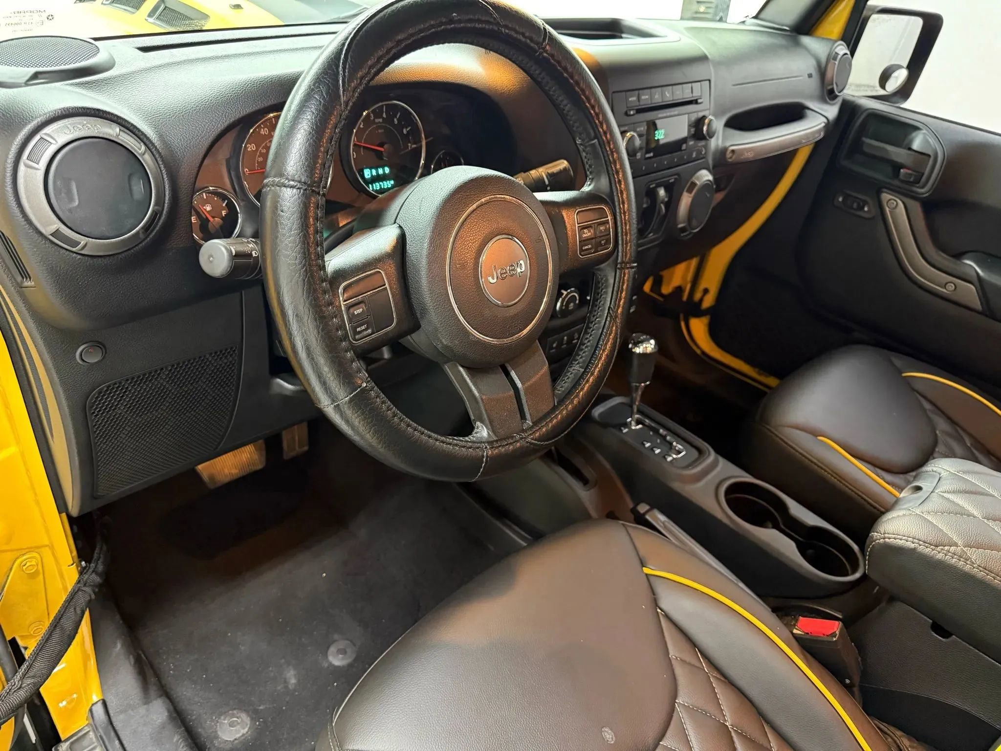 Used 2015 Jeep Wrangler Unlimited Sport w/ Quick Order Package 24S AWD/4WD image 14