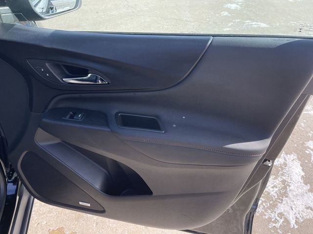 Used 2024 Chevrolet Equinox RS w/ RS Leather Package image 16