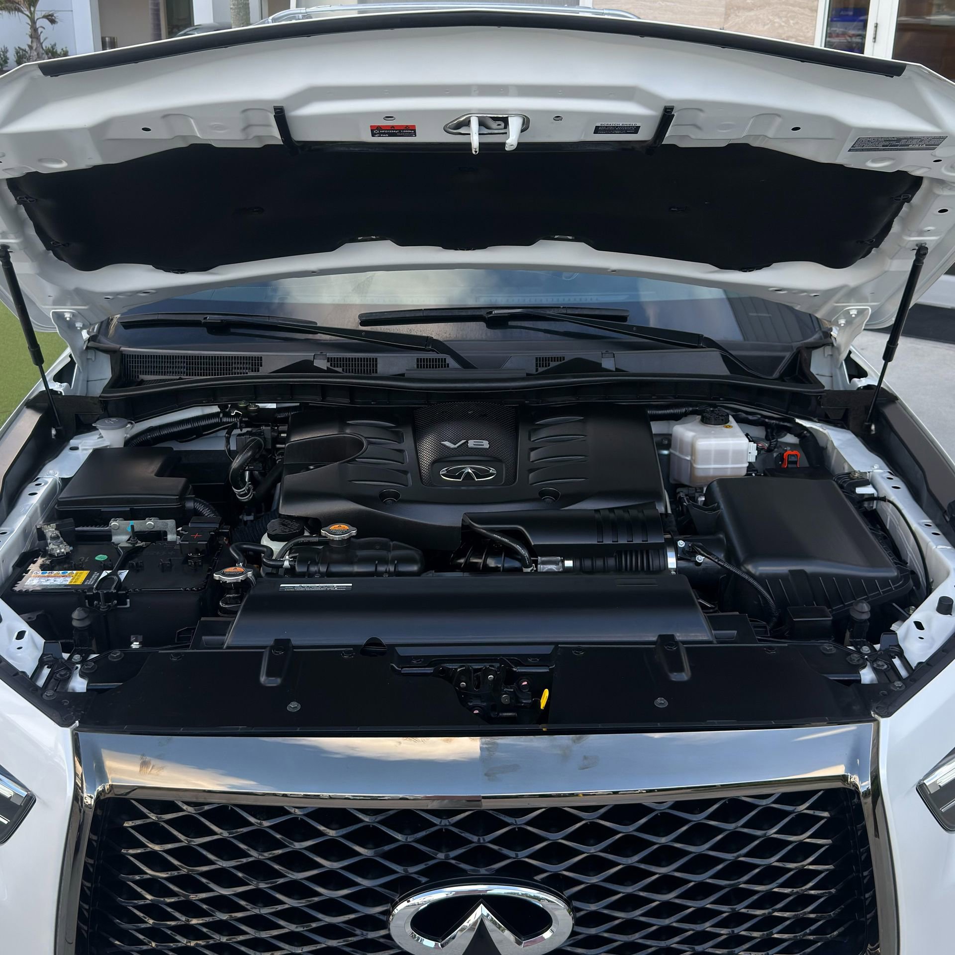 Used 2024 INFINITI QX80 Premium Select w/ Cargo Package image 41