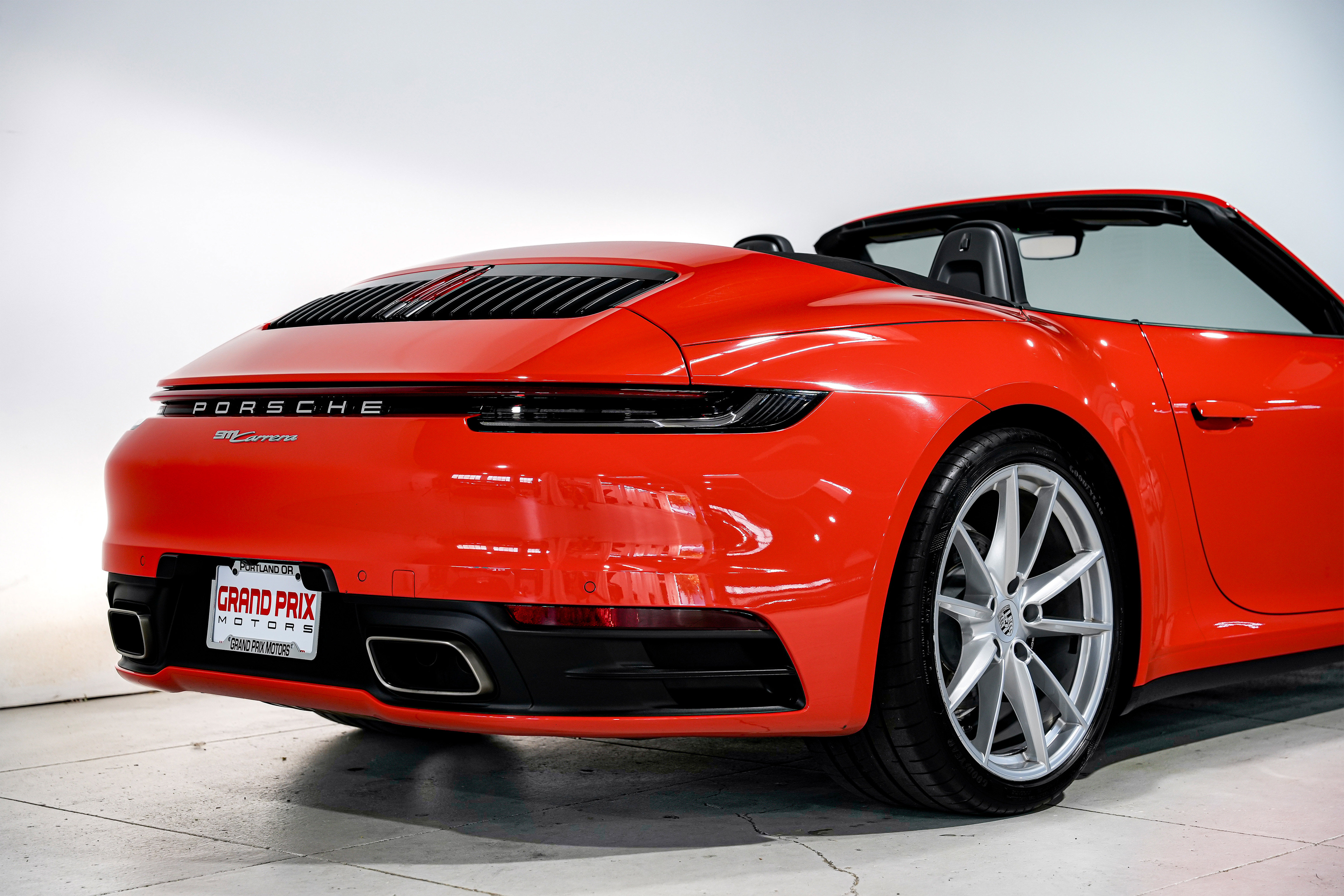 Used 2022 Porsche 911 Carrera image 43